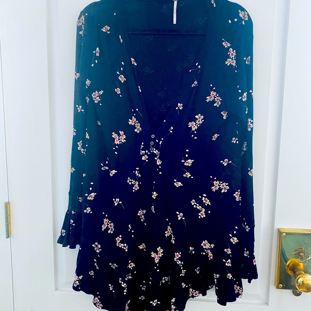 Excellent Condition Free People Tunic Top/Dress . Roomy Extra Small